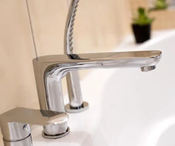 Teika No 1 In A Quiet Area, Self Check-in